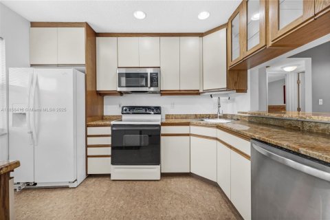 Condominio en alquiler en Coral Springs, Florida, 3 dormitorios, 100.33 m2 № 1889437 - foto 24