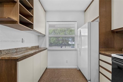 Condominio en alquiler en Coral Springs, Florida, 3 dormitorios, 100.33 m2 № 1889437 - foto 28