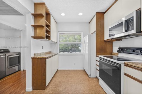 Condominio en alquiler en Coral Springs, Florida, 3 dormitorios, 100.33 m2 № 1889437 - foto 27