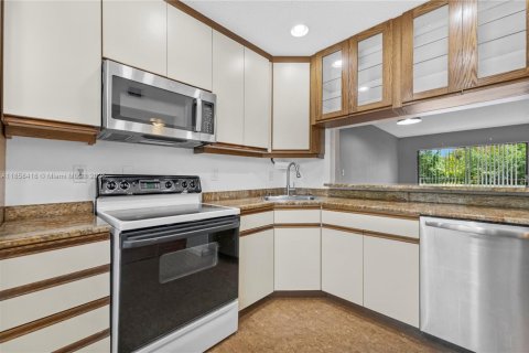 Condominio en alquiler en Coral Springs, Florida, 3 dormitorios, 100.33 m2 № 1889437 - foto 29