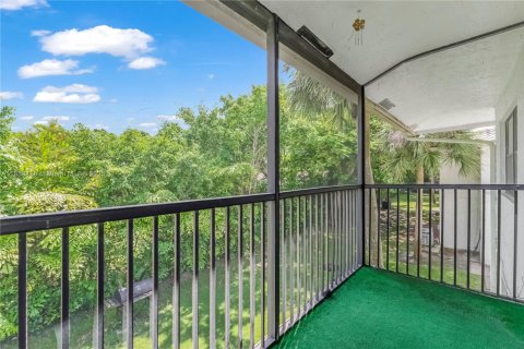 Condominio en alquiler en Coral Springs, Florida, 3 dormitorios, 100.33 m2 № 1889437 - foto 7