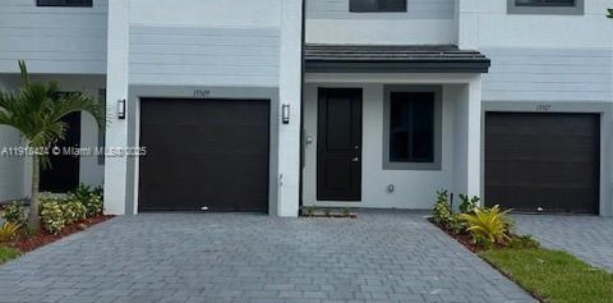 Touwnhouse à Homestead, Floride 4 chambres № 2018566