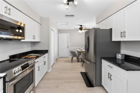 Adosado en alquiler en Ormond Beach, Florida, 4 dormitorios, 245.73 m2 № 2283538 - foto 4