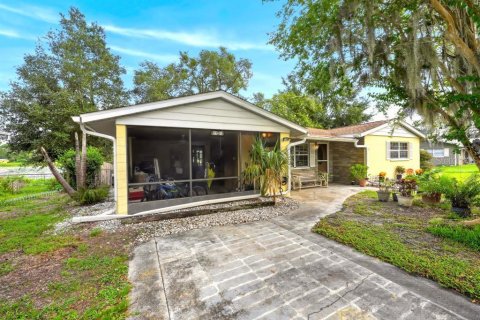 Villa ou maison à Umatilla, Floride 2 chambres, 118.08 m2 № 2314990