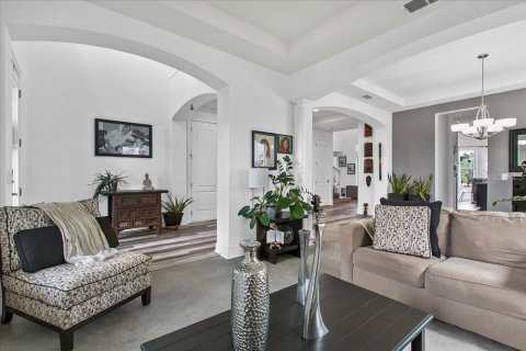 Casa en venta en Orlando, Florida, 4 dormitorios, 375.05 m2 № 1899729 - foto 7