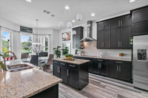 Casa en venta en Orlando, Florida, 4 dormitorios, 375.05 m2 № 1899729 - foto 15
