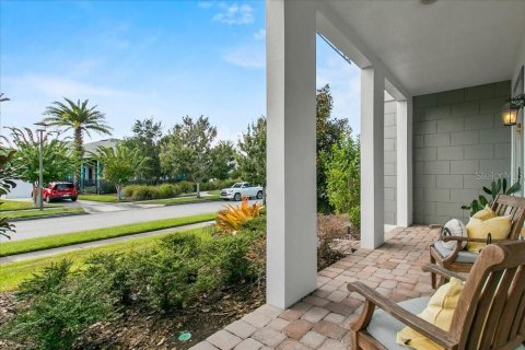 Casa en venta en Orlando, Florida, 4 dormitorios, 375.05 m2 № 1899729 - foto 4