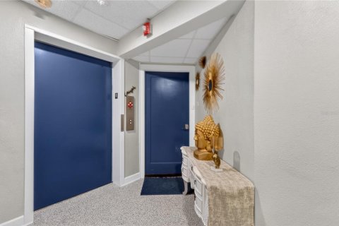 Condo in Punta Gorda, Florida, 2 bedrooms  № 2119694 - photo 15