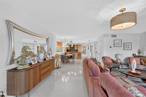 Condo in Punta Gorda, Florida, 2 bedrooms  № 2119694 - photo 6