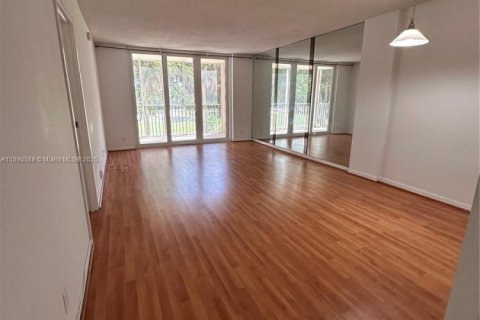 Condominio en venta en Plantation, Florida, 2 dormitorios, 94.3 m2 № 2062864 - foto 8