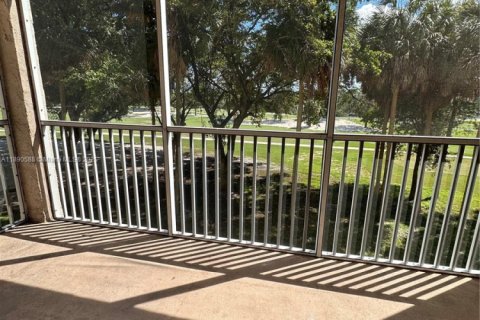 Condominio en venta en Plantation, Florida, 2 dormitorios, 94.3 m2 № 2062864 - foto 18