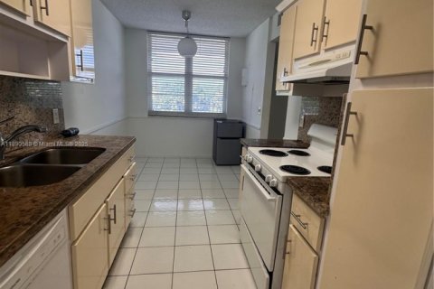 Condominio en venta en Plantation, Florida, 2 dormitorios, 94.3 m2 № 2062864 - foto 4