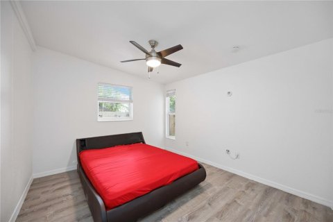 House in Sarasota, Florida 3 bedrooms, 150.97 sq.m. № 1847840 - photo 16
