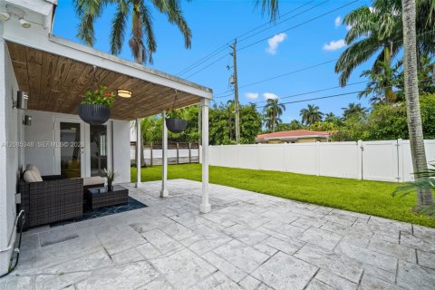 Villa ou maison à vendre à Hollywood, Floride: 3 chambres, 159.88 m2 № 2394729 - photo 29