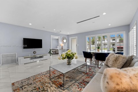 Villa ou maison à vendre à Hollywood, Floride: 3 chambres, 159.88 m2 № 2394729 - photo 4