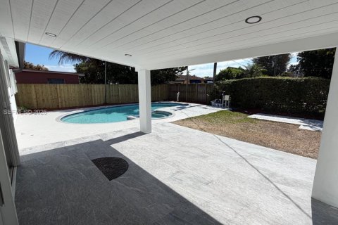 Casa en venta en Miami, Florida, 3 dormitorios, 126.72 m2 № 2028450 - foto 30
