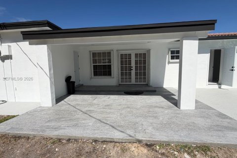 Casa en venta en Miami, Florida, 3 dormitorios, 126.72 m2 № 2028450 - foto 25