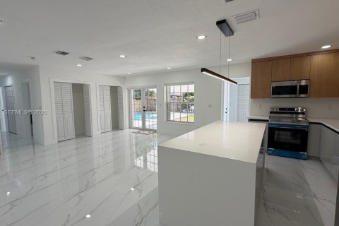 Casa en venta en Miami, Florida, 3 dormitorios, 126.72 m2 № 2028450 - foto 20