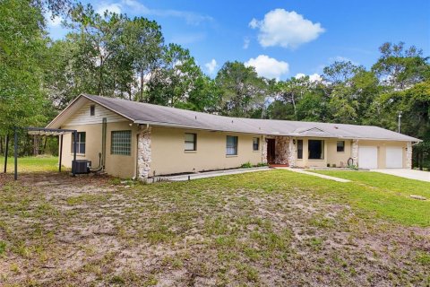 House in Brooksville, Florida 4 bedrooms, 231.51 sq.m. № 2258740 - photo 3