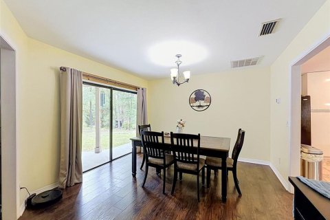 House in Brooksville, Florida 4 bedrooms, 231.51 sq.m. № 2258740 - photo 18