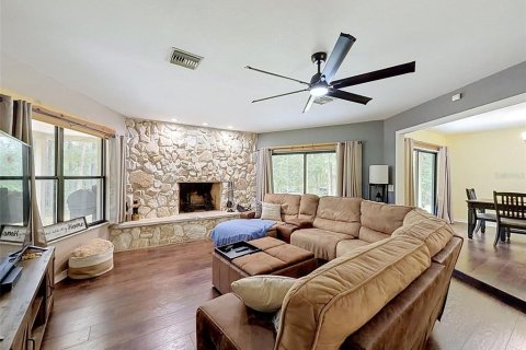 House in Brooksville, Florida 4 bedrooms, 231.51 sq.m. № 2258740 - photo 12