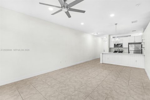 Casa en venta en Naples, Florida, 3 dormitorios, 117.8 m2 № 2154139 - foto 8