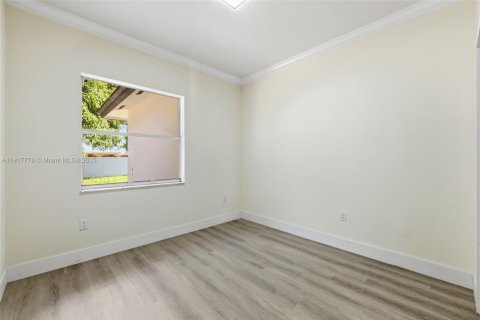 Купить виллу или дом в Майами, Флорида 4 спальни, 184.69м2, № 1973904 - фото 5