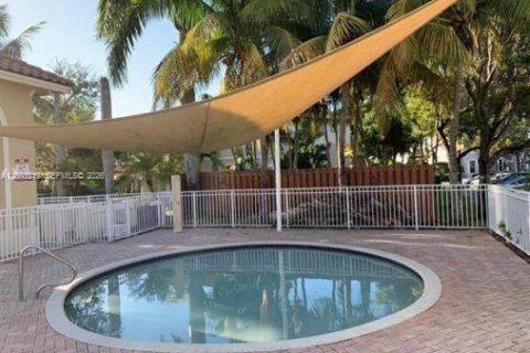 Condo in Miramar, Florida, 3 bedrooms  № 2068682 - photo 21
