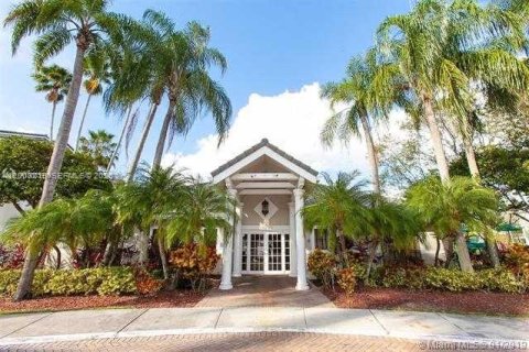 Condo in Miramar, Florida, 3 bedrooms  № 2068682 - photo 20