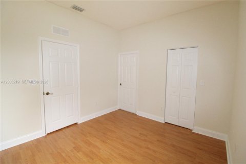 Condo in Miramar, Florida, 3 bedrooms  № 2068682 - photo 16