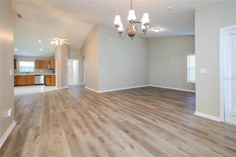 Casa en alquiler en Orlando, Florida, 3 dormitorios, 137.5 m2 № 1850079 - foto 6