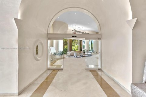 Снять в аренду кондоминиум в Авентура, Флорида 3 спальни, 220.27м2, № 1939257 - фото 18