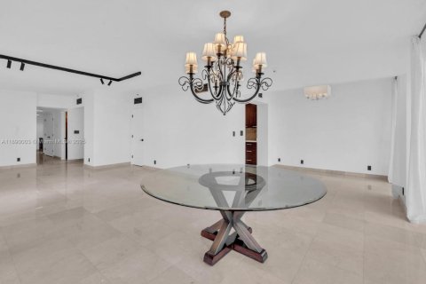 Снять в аренду кондоминиум в Авентура, Флорида 3 спальни, 220.27м2, № 1939257 - фото 9