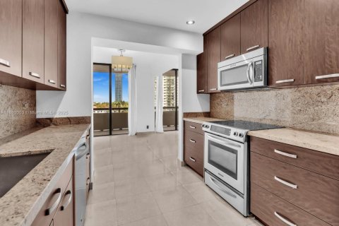 Снять в аренду кондоминиум в Авентура, Флорида 3 спальни, 220.27м2, № 1939257 - фото 4