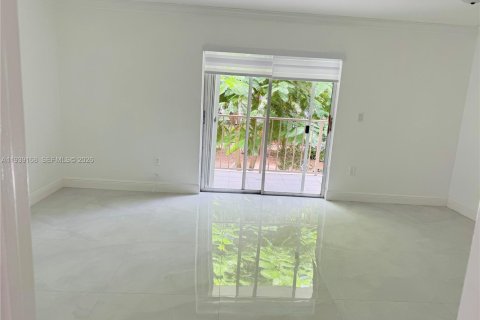 Copropriété à louer à Miami, Floride: 2 chambres, 75.44 m2 № 1997543 - photo 7