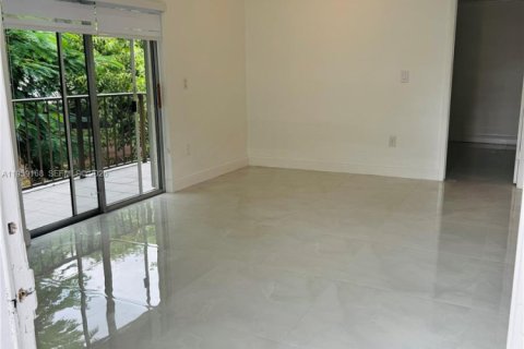 Copropriété à louer à Miami, Floride: 2 chambres, 75.44 m2 № 1997543 - photo 16