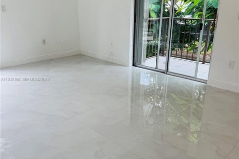 Copropriété à louer à Miami, Floride: 2 chambres, 75.44 m2 № 1997543 - photo 15