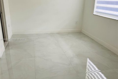 Copropriété à louer à Miami, Floride: 2 chambres, 75.44 m2 № 1997543 - photo 26