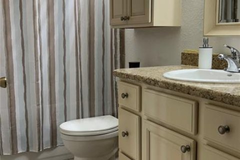 Duplex in Avon Park, Florida 2 bedrooms, 125.88 sq.m. № 1750895 - photo 22
