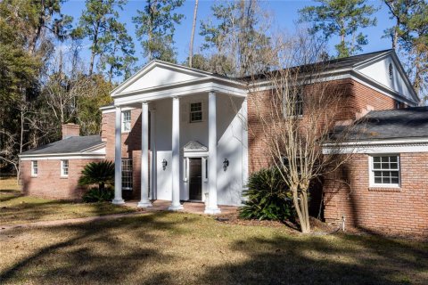 Casa en venta en Gainesville, Florida, 5 dormitorios, 425.4 m2 № 1546578 - foto 1