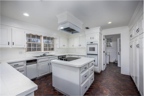 Casa en venta en Gainesville, Florida, 5 dormitorios, 425.4 m2 № 1546578 - foto 19