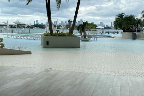 Copropriété à vendre à Miami Beach, Floride: 51.28 m2 № 1971950 - photo 13