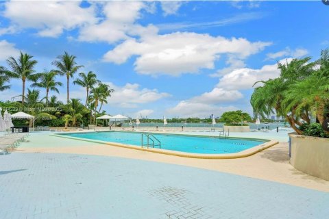Copropriété à vendre à Miami Beach, Floride: 51.28 m2 № 1971950 - photo 17