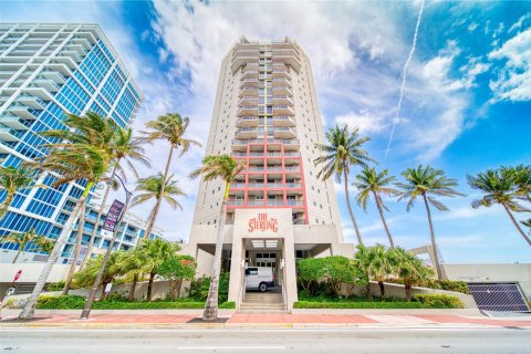 Condominio en alquiler en Miami Beach, Florida, 2 dormitorios, 110.55 m2 № 1825724 - foto 30