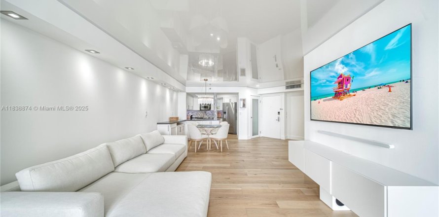 Condominio en Miami Beach, Florida, 2 dormitorios № 1825724