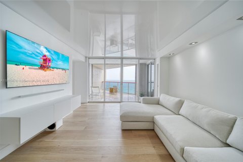 Condominio en alquiler en Miami Beach, Florida, 2 dormitorios, 110.55 m2 № 1825724 - foto 8