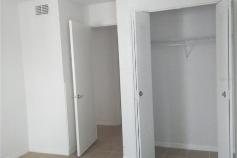 Condo in Orlando, Florida, 2 bedrooms № 2209947 - photo 5