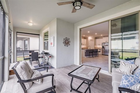 Casa en venta en San Antonio, Florida, 2 dormitorios, 182.83 m2 № 1915530 - foto 2