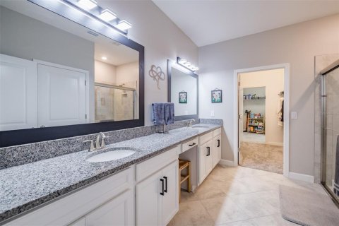 Casa en venta en San Antonio, Florida, 2 dormitorios, 182.83 m2 № 1915530 - foto 17