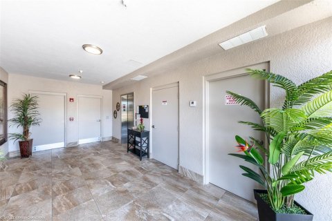 Condominio en alquiler en Punta Gorda, Florida, 2 dormitorios, 128.3 m2 № 1243601 - foto 4